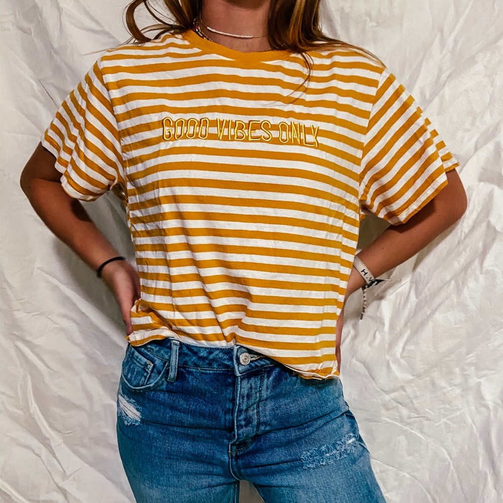 good vibes only tee
